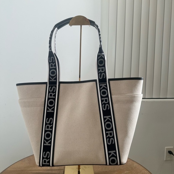Michael Kors Cream Tote with Logo Straps - Picture 4 of 4